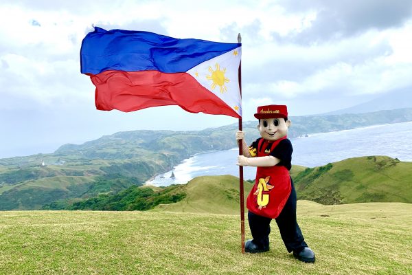 Maging Magiting Campaign Hands Out 10,000th Flag in Batanes